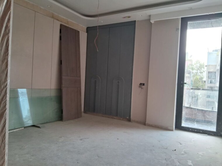 Room, east of kailash 4 Bedroom 3600 Sq.Ft. Builder Floor In East Of Kailash Delhi 10231267