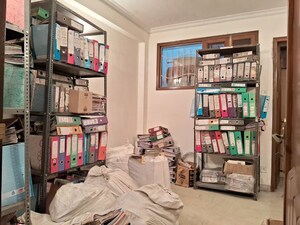 Gym in 3 BHK Builder Floor at East Of Kailash – for Sale