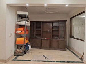 Parking in 3 BHK Builder Floor at East Of Kailash – for Sale