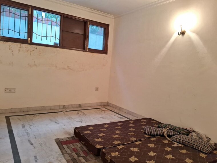 Bedroom, east of kailash 3 Bedroom 3150 Sq.Ft. Builder Floor In East Of Kailash Delhi 10232474