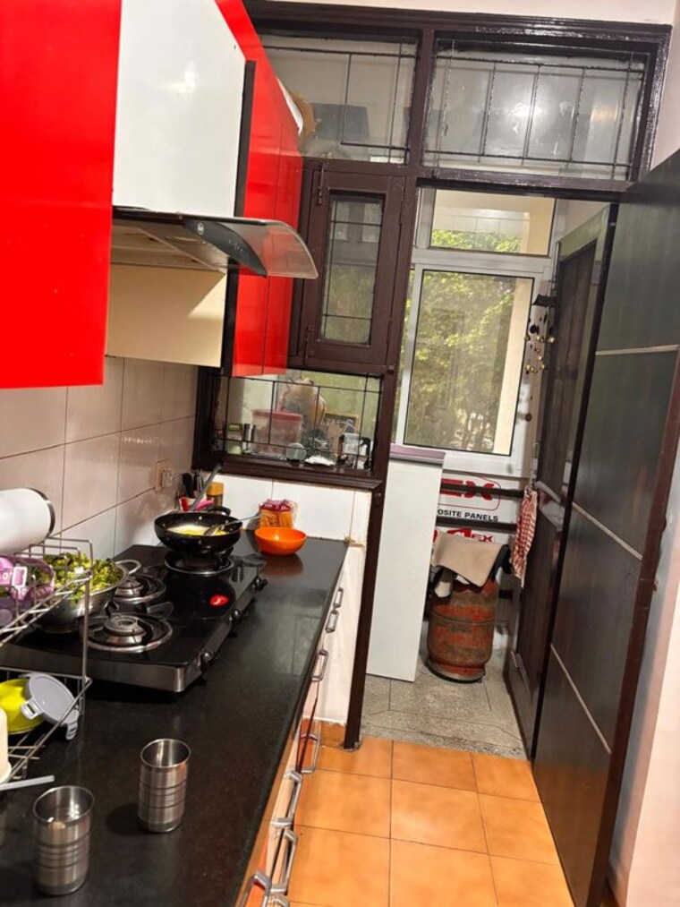  Parking, auram-floor 2 Bedroom 1200 Sq.Ft. Builder Floor In South City 2 Gurgaon 10232485