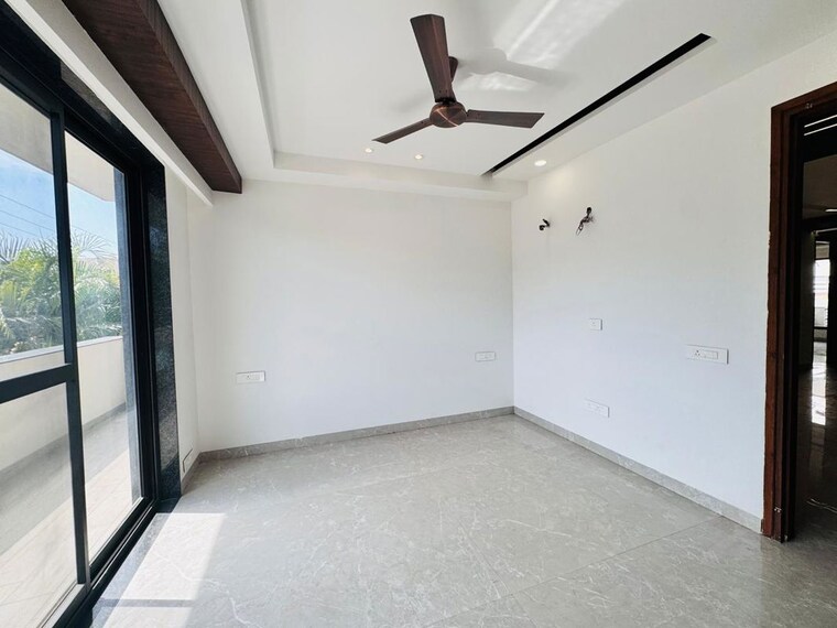 Room, sector 4 3 Bedroom 3150 Sq.Ft. Builder Floor In Sector 4 Panchkula 10232500