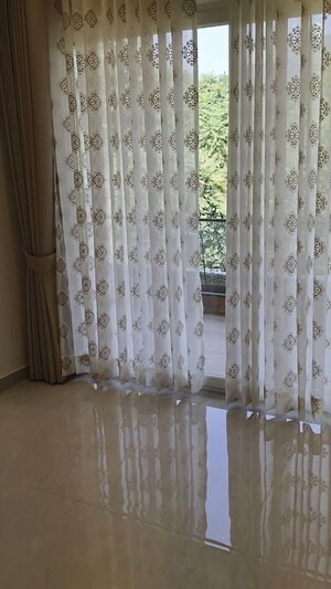 Room in 3 BHK Apartment at Sector 89 – for Sale