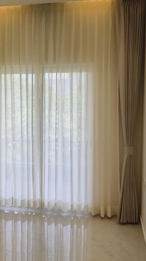 Room in 3 BHK Apartment at Sector 89 – for Sale