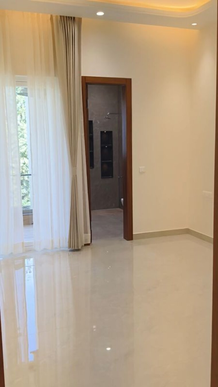 Room, sector 89 3 Bedroom 1805 Sq.Ft. Apartment In Sector 89 Faridabad 10219505