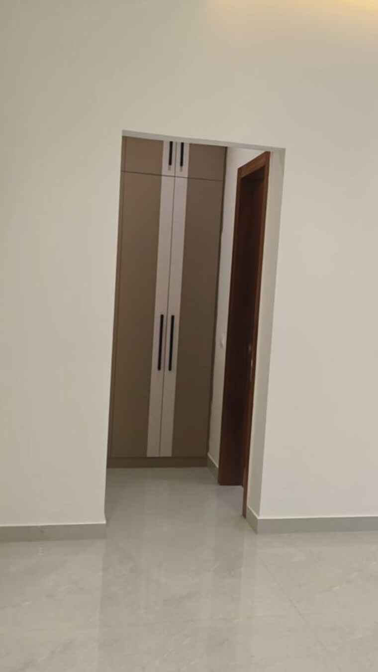 Room, sector 89 3 Bedroom 1805 Sq.Ft. Apartment In Sector 89 Faridabad 10219505