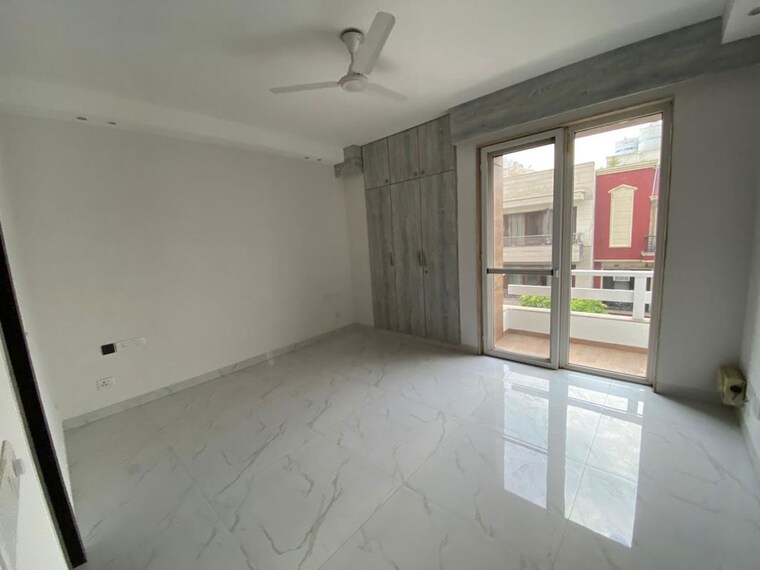 Room, saket 4 Bedroom 300 Sq.Yd. Builder Floor In Saket Delhi 10232510