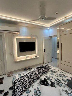 Living Room in 2 BHK Apartment at Gaur City 5th Avenue, Sector 4 Greater Noida – for Rent