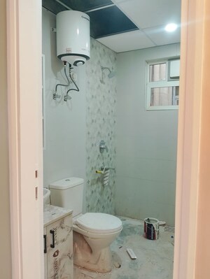 Bathroom in 2.5 BHK Builder Floor at Signature Global City, Sector 37d – for Rent