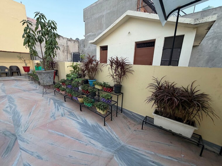 Balcony, vaishali sector 6 3 Bedroom 1450 Sq.Ft. Builder Floor In Vaishali Sector 6 Ghaziabad 10232535