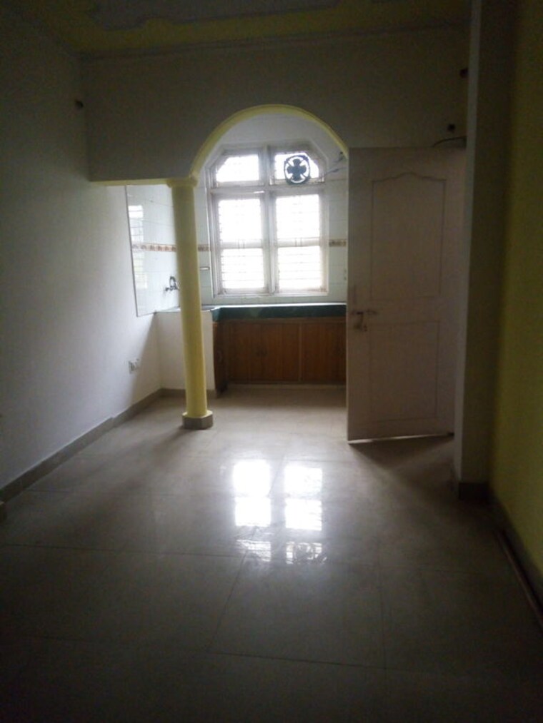 Room, pi i and ii greater noida 1 Bedroom 40 Sq.Mt. Builder Floor In Pi I And Ii Greater Noida Greater Noida 10232559