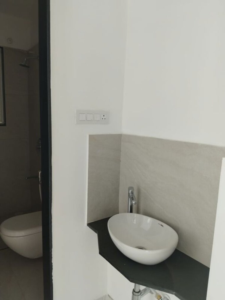 Bathroom, sky-spring-valley 3 Bedroom 1300 Sq.Ft. Apartment In Hadapsar Pune 10232558