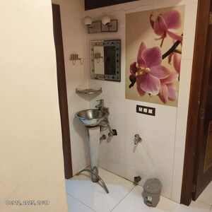  2 BHK Apartment at Bandra West – for Rent