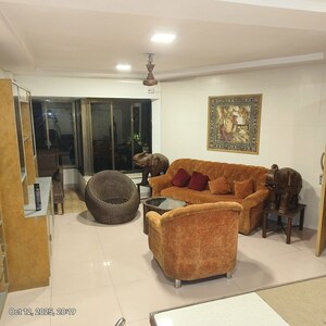 2 BHK Apartment For Rent in Bandra West