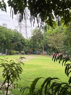 3 BHK Builder Floor – Garden View at Vipul World Floors, Sector 48 - for Rent