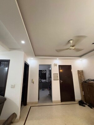 Furnished Amenities in 3 BHK Builder Floor at Vipul World Floors, Sector 48 – for Rent
