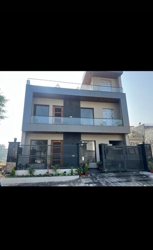 6 BHK Independent House For Sale in GMADA Eco City, North Mullanpur