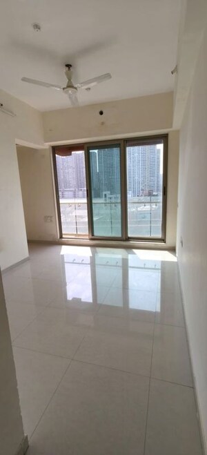 Room in 3 BHK Apartment at DLH Imur, Andheri West – for Rent