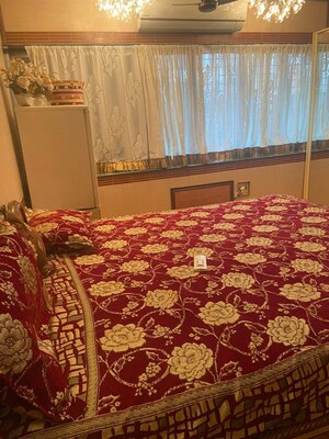 Bedroom in 3 BHK Apartment at Sneh CHS Santacruz, Santacruz West – for Rent