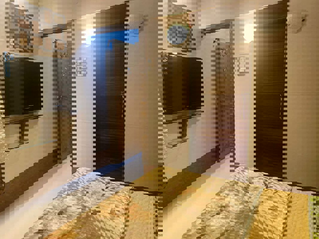 3 BHK + Servant Room 1100 Sq.Ft. Apartment in Sneh CHS Santacruz