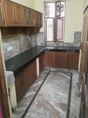 Kitchen in 2 BHK Independent House at Sector 40 – for Rent