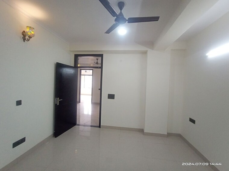 Room, vasant kunj 3 Bedroom 13000 Sq.Ft. Builder Floor In Vasant Kunj Delhi 10232658