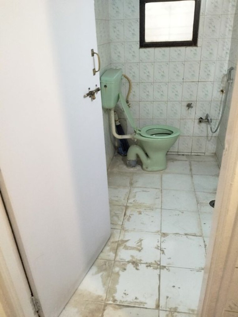 Bathroom, amrut-runwal-daffodils 3 Bedroom 1800 Sq.Ft. Apartment In Nibm Pune 10232665