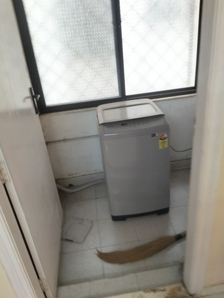 Bathroom, amrut-runwal-daffodils 3 Bedroom 1800 Sq.Ft. Apartment In Nibm Pune 10232665