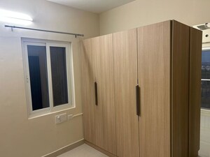 Room in 3 BHK Apartment at Shriram Luxor, Hennur Road – for Rent