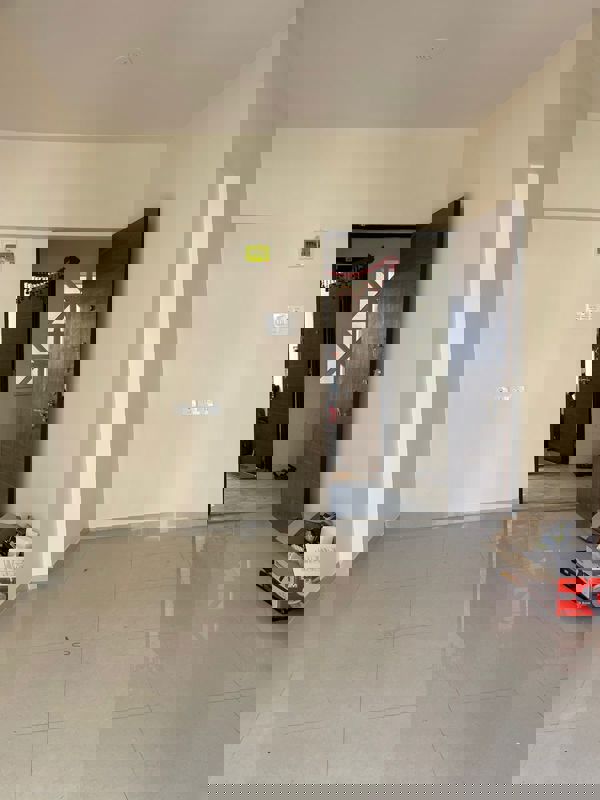 1 Rk  350 Sq.Ft. Apartment in Evergreen city