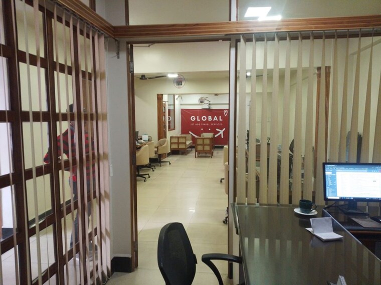 Team Area, exhibition road Commercial Office Space 1100 Sq.Ft. In Exhibition Road Patna 10232721