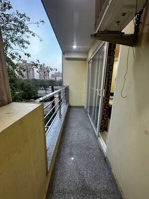 Balcony in 1 RK Builder Floor at Sector 45 – for Rent