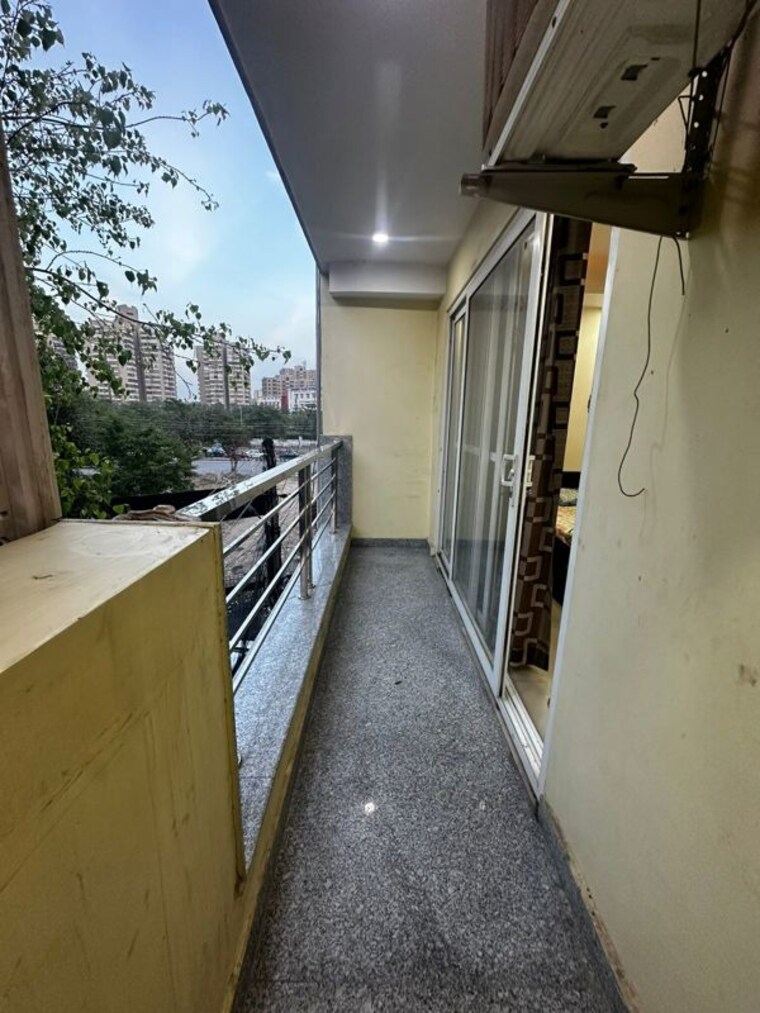 Balcony, sector 45 1 RK 250 Sq.Ft. Builder Floor In Sector 45 Gurgaon 10232720