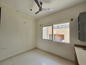 Room in 2 BHK Apartment at Eden Park At The Prestige City, Sarjapur Road – for Rent