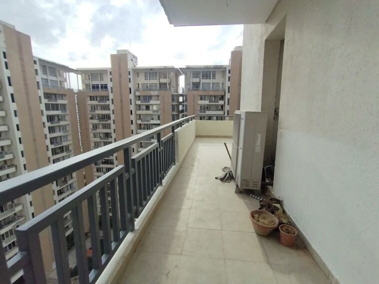 Balcony, ss-the-leaf 2 Bedroom 1740 Sq.Ft. Apartment In Sector 85 Gurgaon 10232756