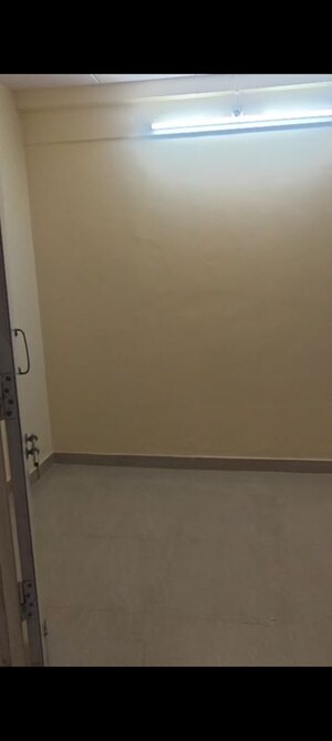 Room in 1 BHK Apartment at Shivneri CHS Mankhurd, Mankhurd – for Rent