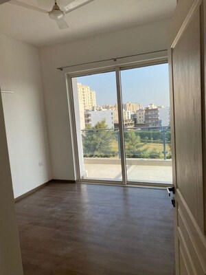 Room in 3 BHK Apartment at M3M Merlin, Sector 67 – for Rent