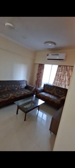 2 BHK + Pooja Room Apartment For Rent in Bandra East