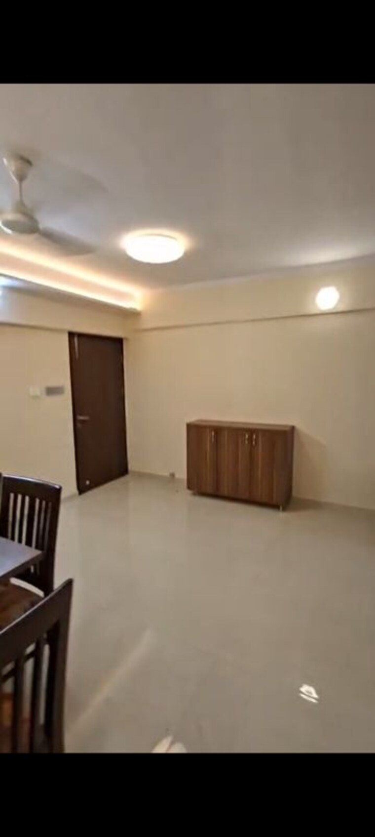 Living Room, bandra east 2 Bedroom 750 Sq.Ft. Apartment In Bandra East Mumbai 10232784