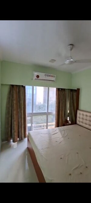 Bedroom in 2 BHK Apartment at Bandra East – for Rent