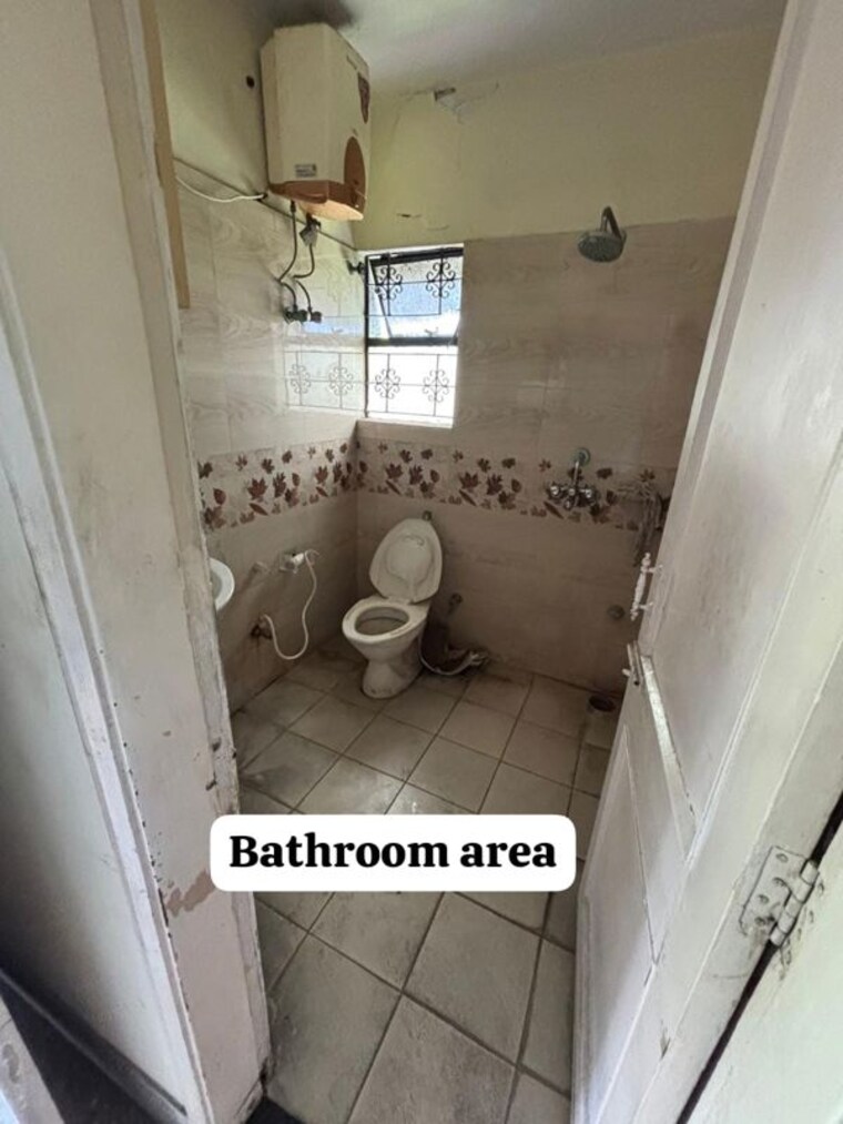 Bathroom, new alipore 3 Bedroom 1580 Sq.Ft. Apartment In New Alipore Kolkata 10232776