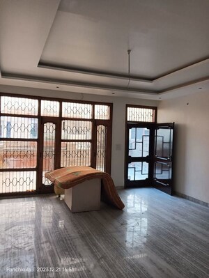 Living Room in 2 BHK Independent House at Sector 15 – for Rent