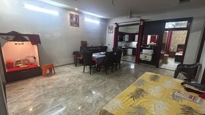 Parking in 2 BHK Villa at Chinhat – for Rent