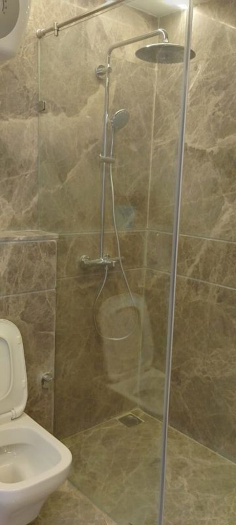 Bathroom, dlf-royale-residences 4 Bedroom 4700 Sq.Ft. Builder Floor In Dlf Phase I Gurgaon 10232841