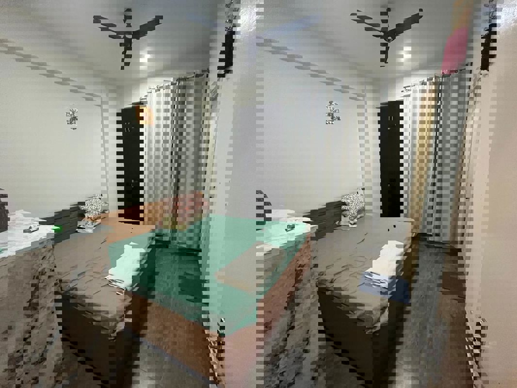 1 BHK 555 Sq.Ft. Apartment in Gaur City 2 - 10th Avenue