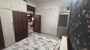 Bedroom in 2.5 BHK Villa at Gomti Nagar – for Rent
