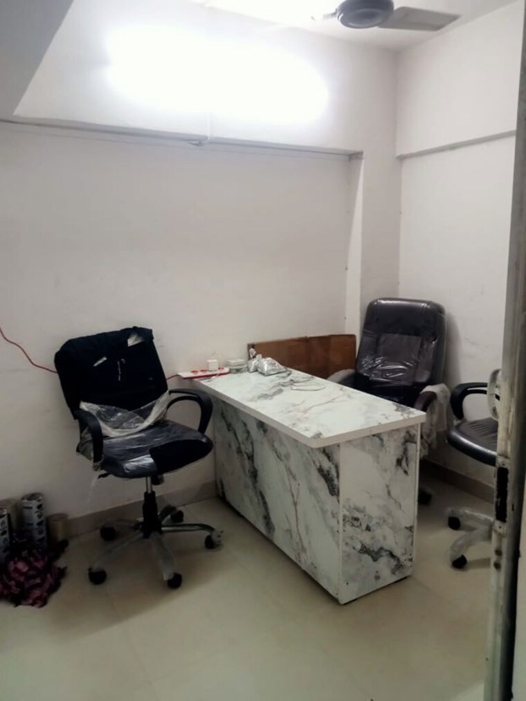 Team Area, hubtown-sunmist Commercial Office Space 300 Sq.Ft. In Andheri East Mumbai 10232864