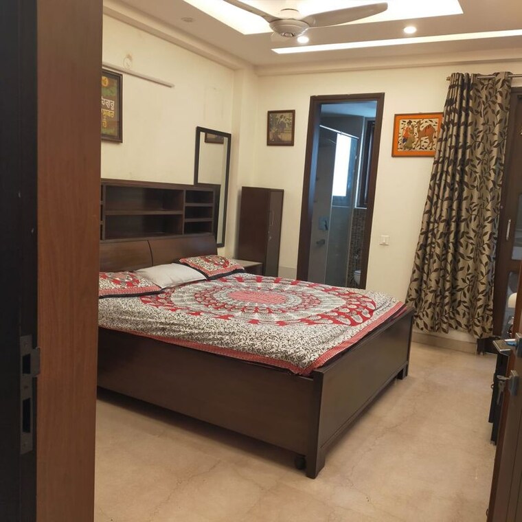 Bedroom, greater kailash ii 2 Bedroom 200 Sq.Yd. Builder Floor In Greater Kailash ii Delhi 10232867