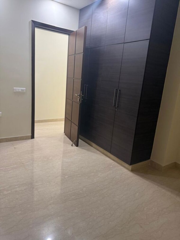 Room, saket 3 Bedroom 125 Sq.Yd. Builder Floor In Saket Delhi 10232873
