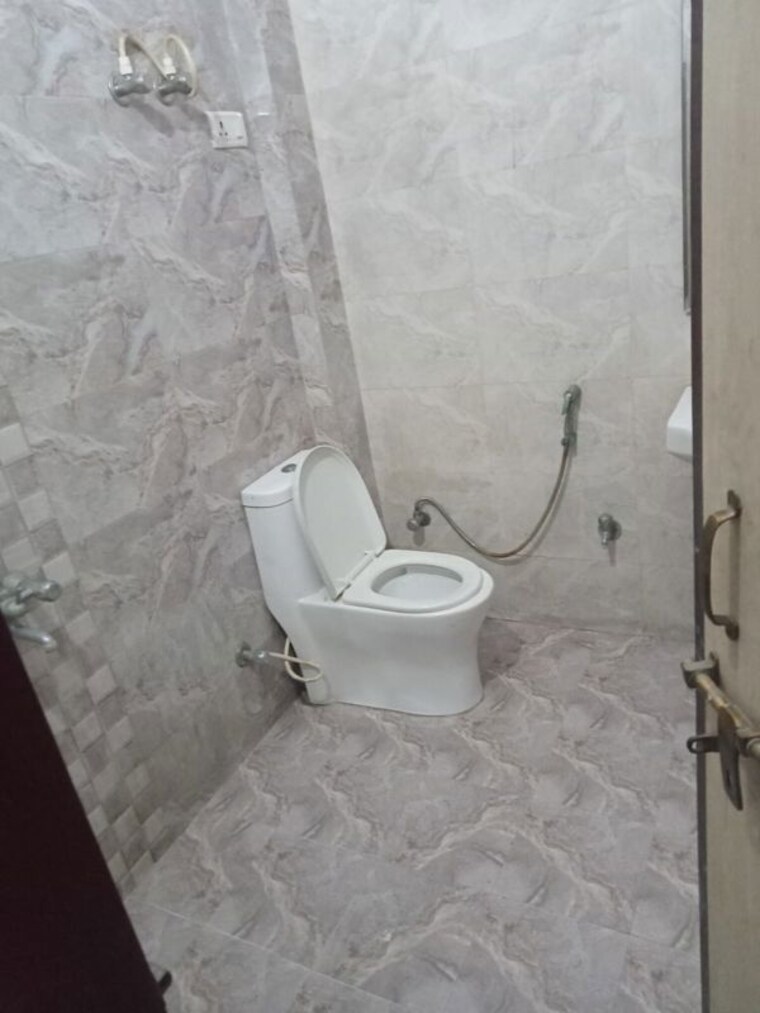 Bathroom, gomti nagar 2 Bedroom 1400 Sq.Ft. Villa In Gomti Nagar Lucknow 10232875
